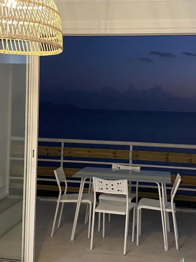 Face A La Mer Schoelcher Apartment