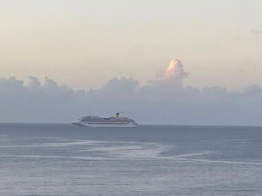 Face A La Mer Schoelcher 0*,  Martinique